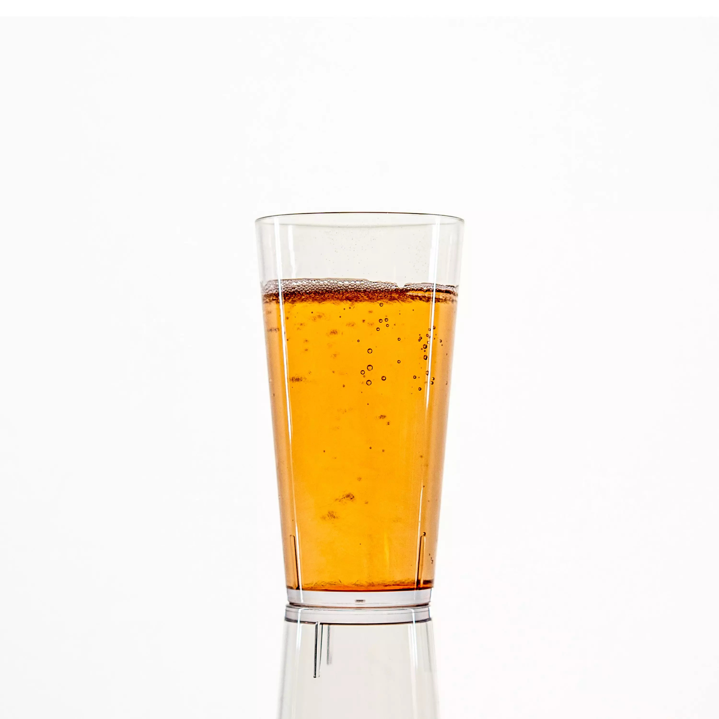 Plastic Bierglazen Conic 330ml - Herbruikbare Hardcups - 24 stuks